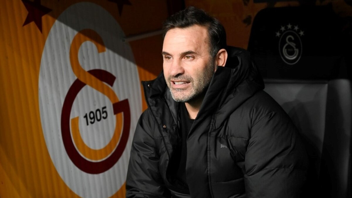Galatasaray'da derbi �ncesi s�k� y�netim!