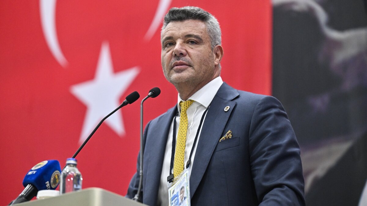 Fenerbah�e'den yay�n haklar� iddias� hakk�nda a��klama