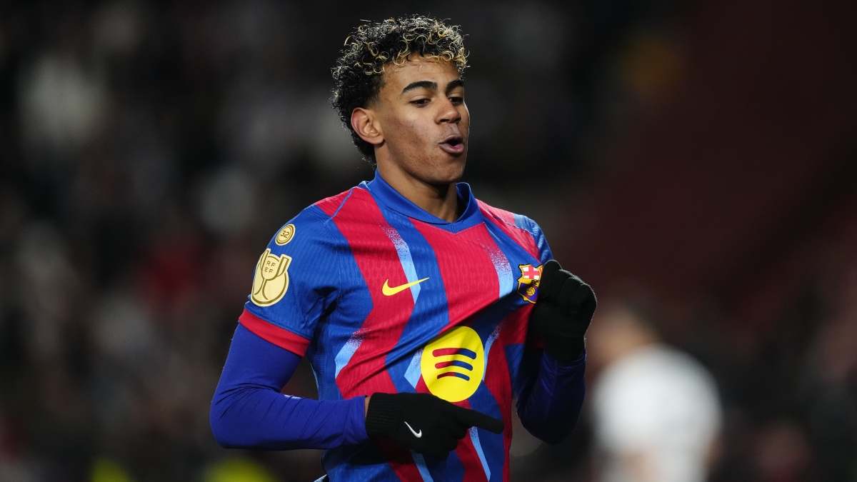 Lamine Yamal: 'Saha d���nda futbolu unutuyorum'