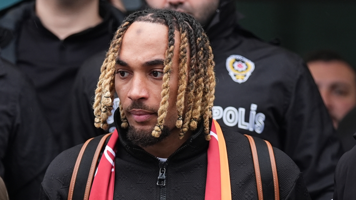 Galatasaray, Sacha Boey transferini resmen a��klad�