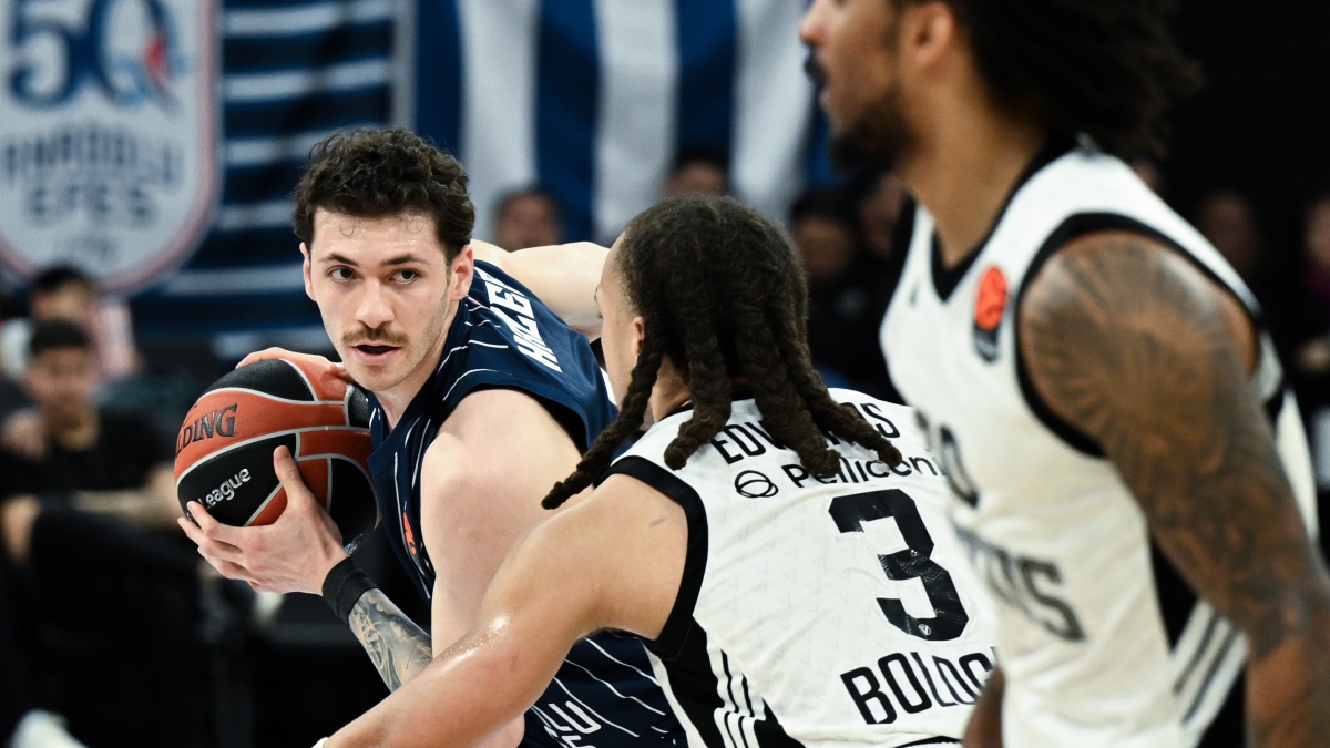 Anadolu Efes, EuroLeague'de K�z�ly�ld�z deplasman�na gidiyor