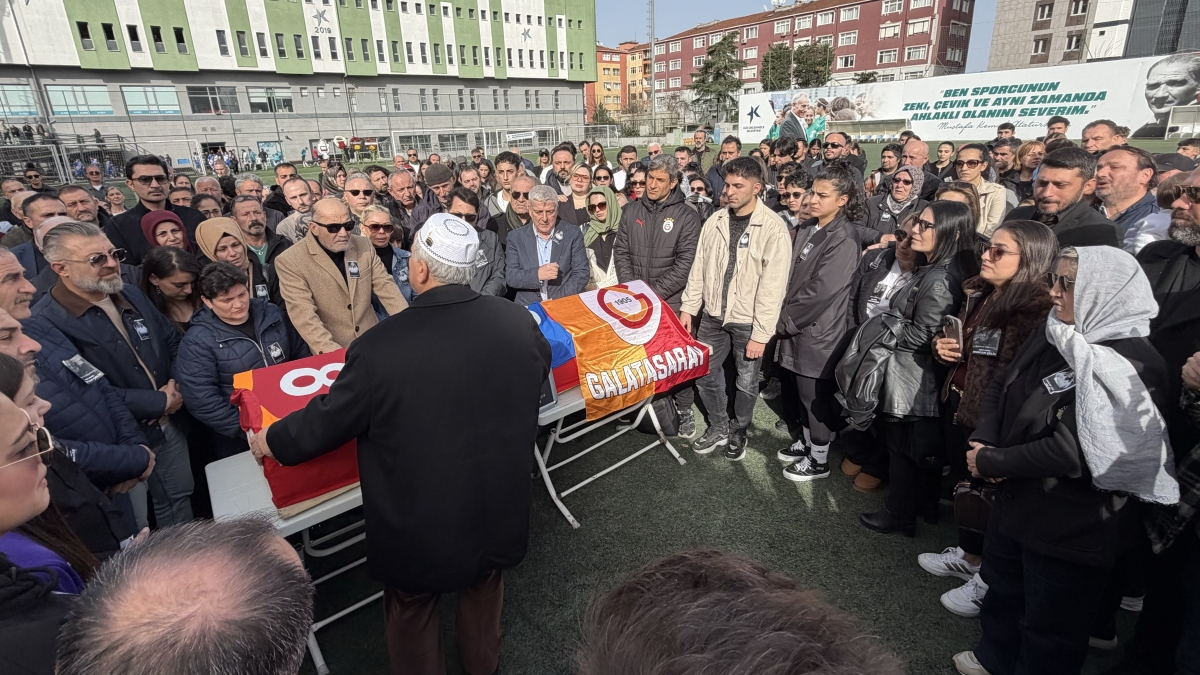 Nurcan �elik, son yolculu�una u�urland�!