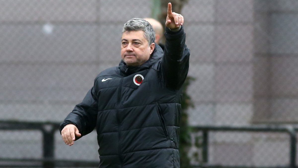 Levent �ahin, Gen�lerbirli�i'nin ba��nda ilk ma��na ��kacak