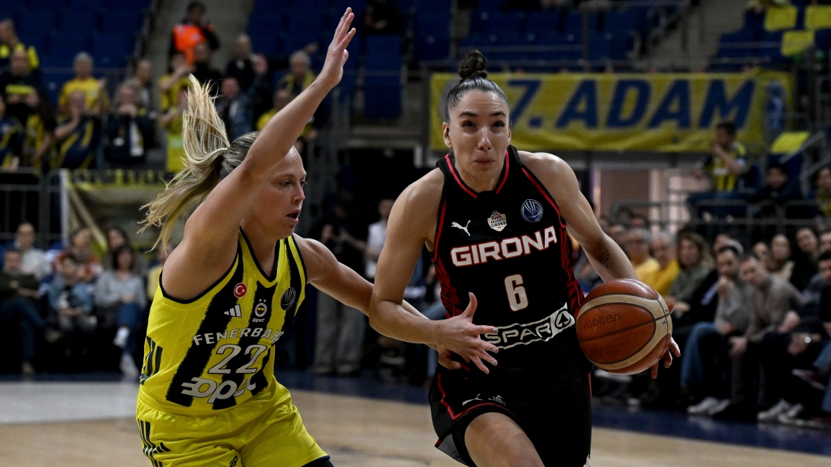 Fenerbah�e Opet, evinde ilk avantaj� ald�