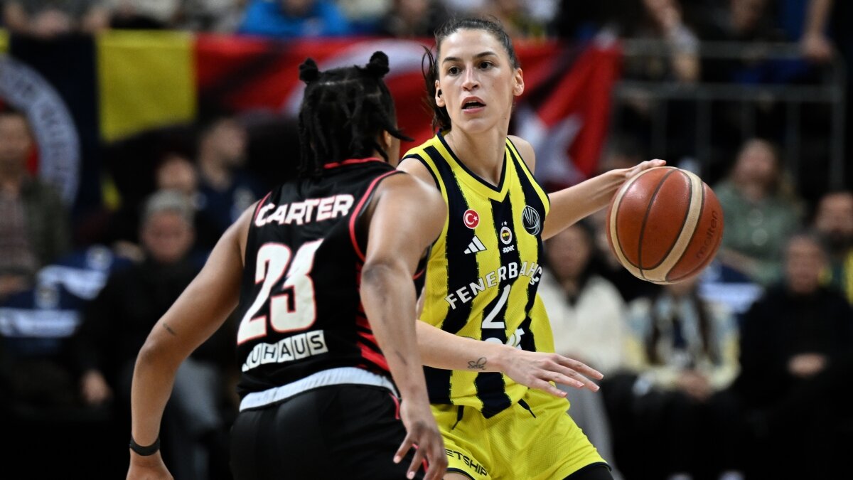 Fenerbah�e Opet, seriye farkl� galibiyetle ba�lad�!