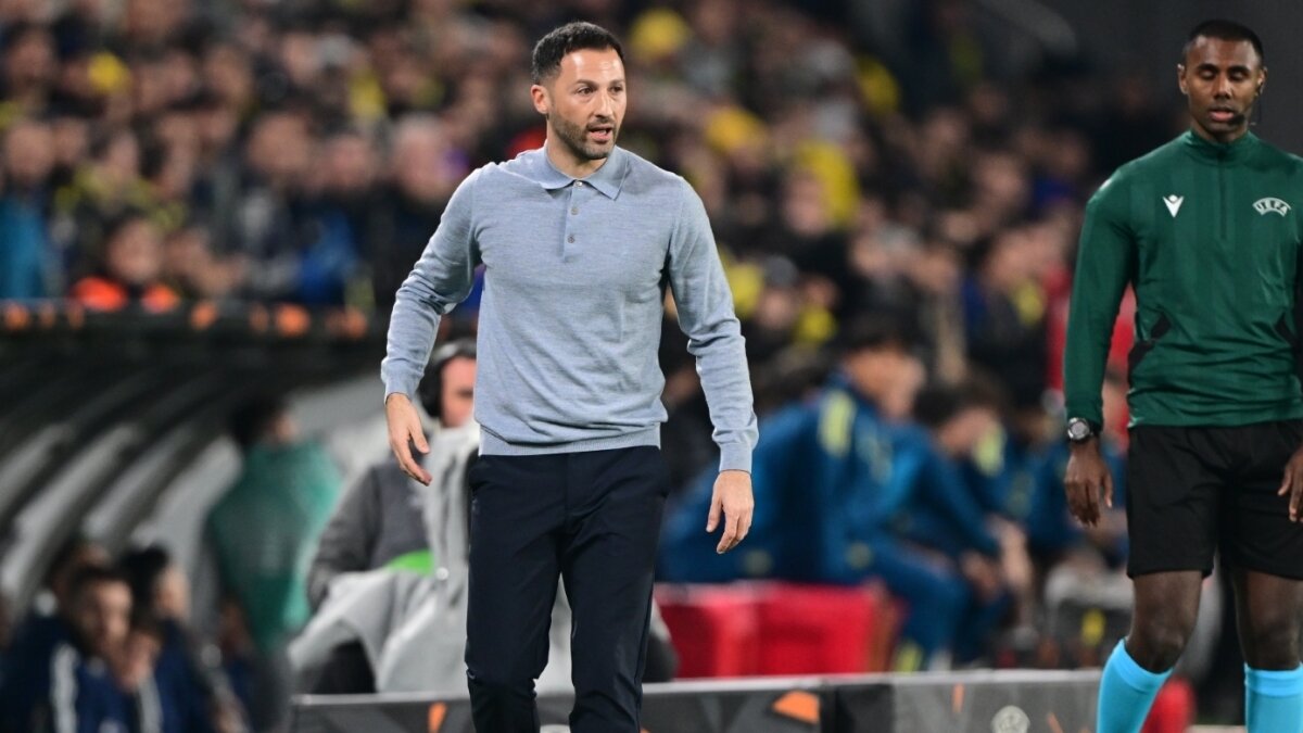 Fenerbah�eli taraftarlardan Tedesco'ya destek