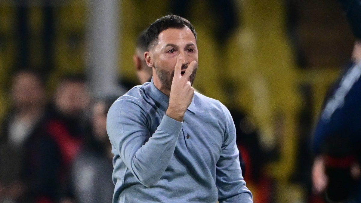 Fenerbah�e'de Tedesco'ya kadro tepkisi