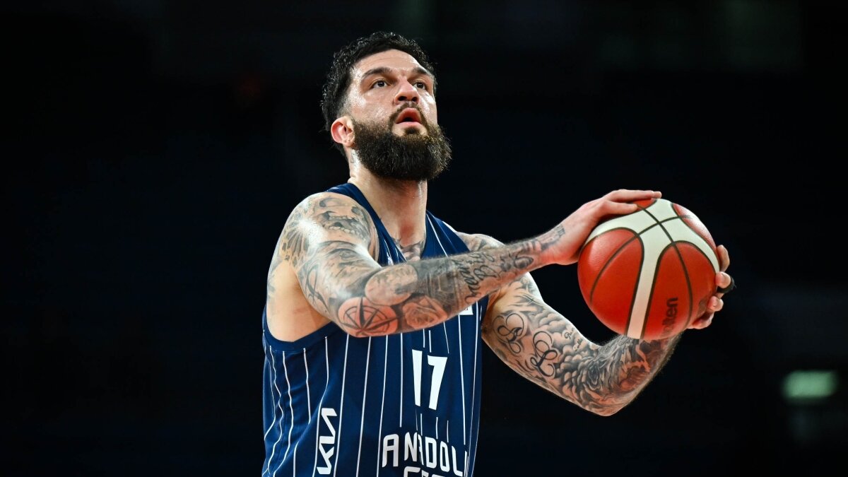Anadolu Efes, Tel Aviv ma��n� Belgrad'da oynayacak