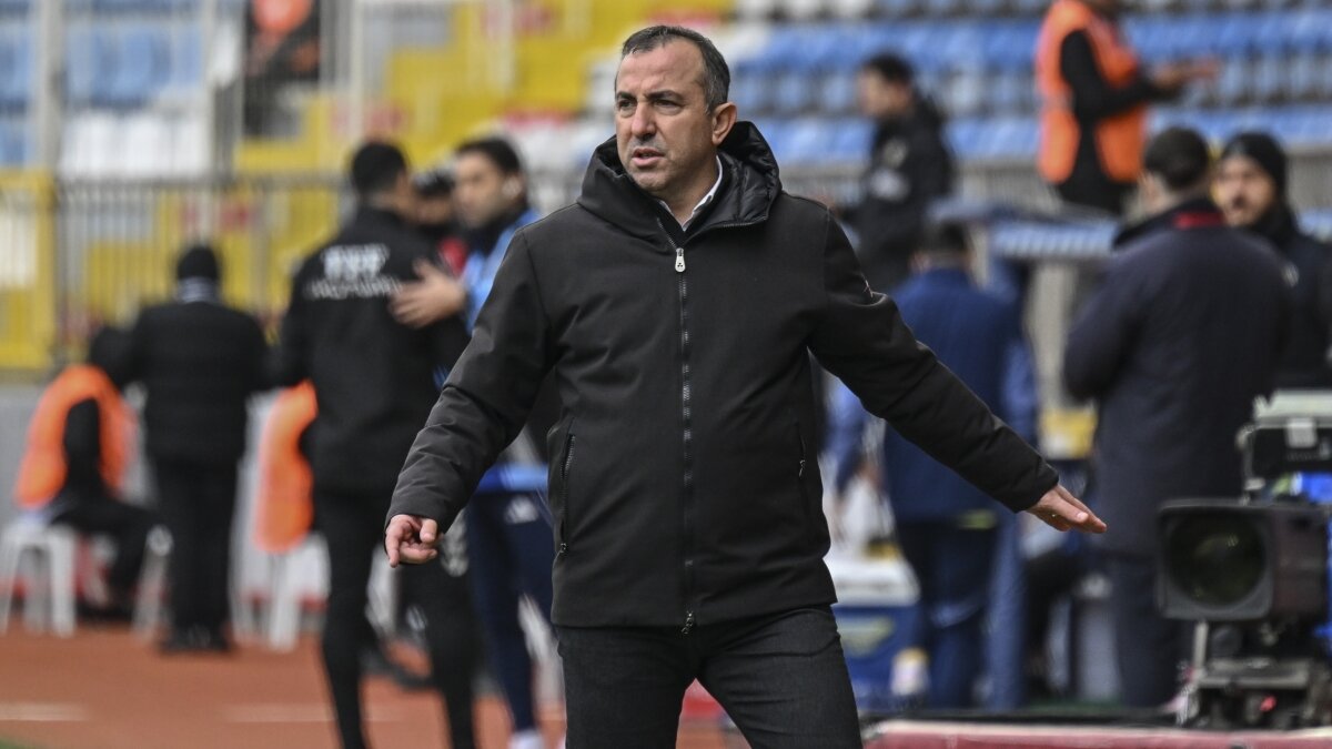 Recep U�ar: 'Oyunlar�m�z�n kar��l���n� al�yoruz'