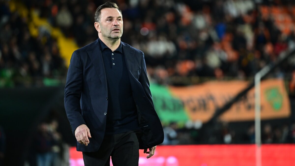 Okan Buruk, Be�ikta�'�n zay�f noktas�n� buldu!