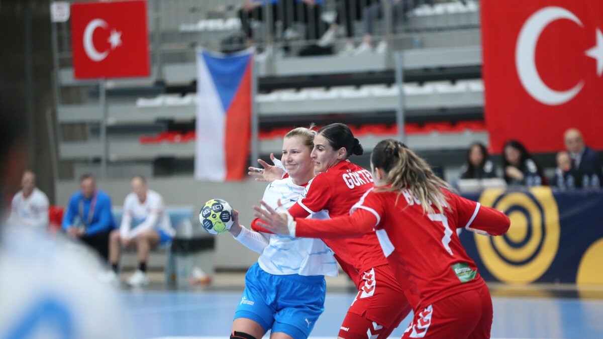 A Milli Hentbol Tak�m� deplasmanda �ekya'yla kar��la�acak!