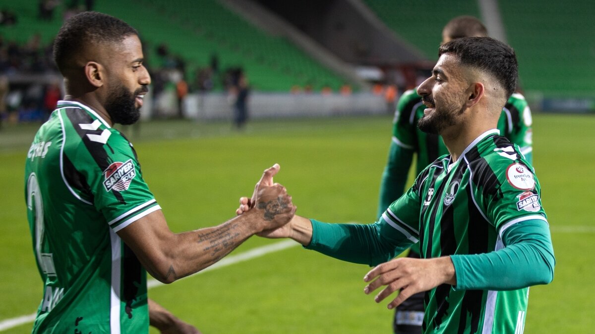 Sakaryaspor, 11 ma��n ard�ndan kazand�