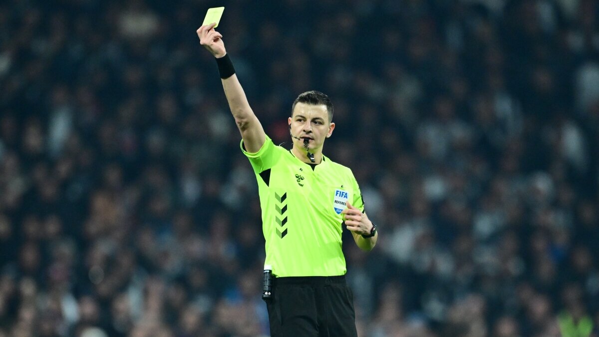 Erman Toro�lu'ndan derbi hakemine zehir zemberek s�zler!