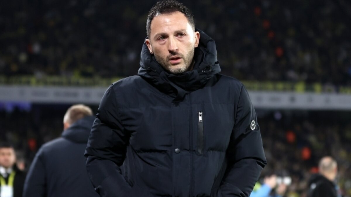 Fenerbah�e'de kritik g�r��me ba�lad�!