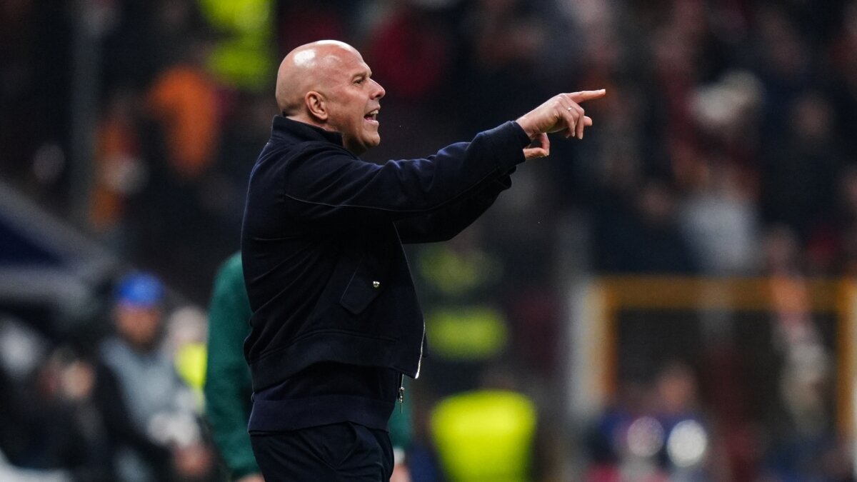 Jermaine Pennant'tan Arne Slot'a tepki!