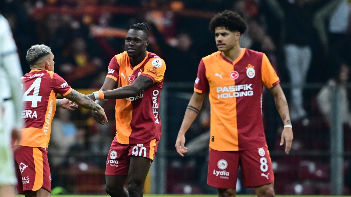 Galatasaray'da yeni joker Singo!