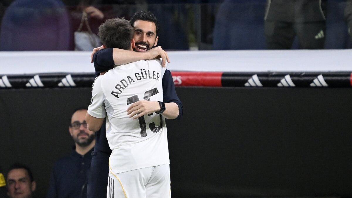 Alvaro Arbeloa'dan Arda G�ler'e b�y�k �vg�