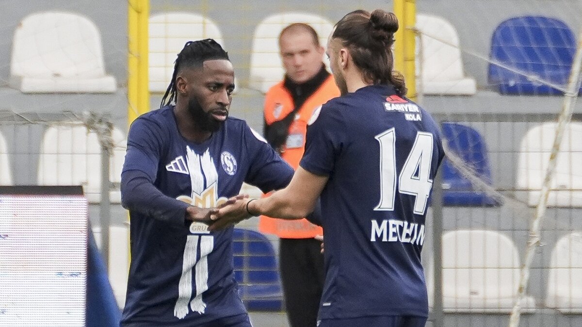 Sar�yer'den evinde rahat galibiyet! 