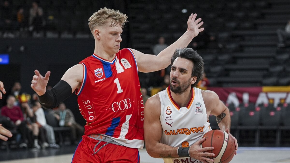 Galatasaray, B�y�k�ekmece'yi ge�ti