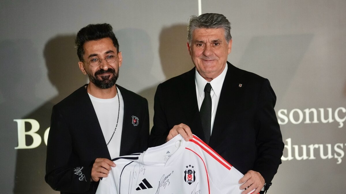 Be�ikta� T�pra� Stad�'nda sergi alan� a��ld�