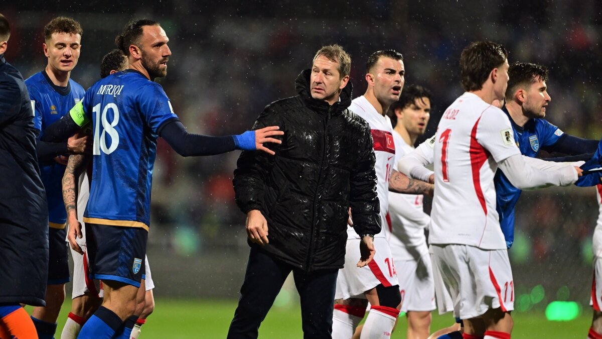 Franco Foda: 'Ayr�lmay� d���nm�yorum'