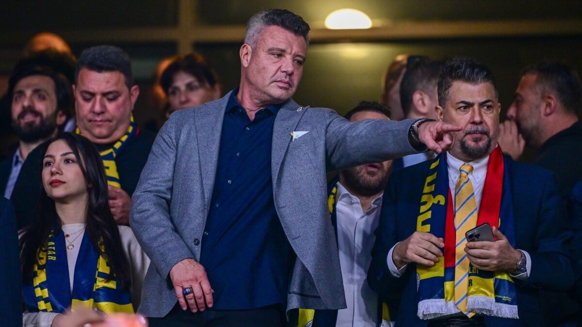 Sadettin Saran'dan oyunculara ve Tedesco'ya destek