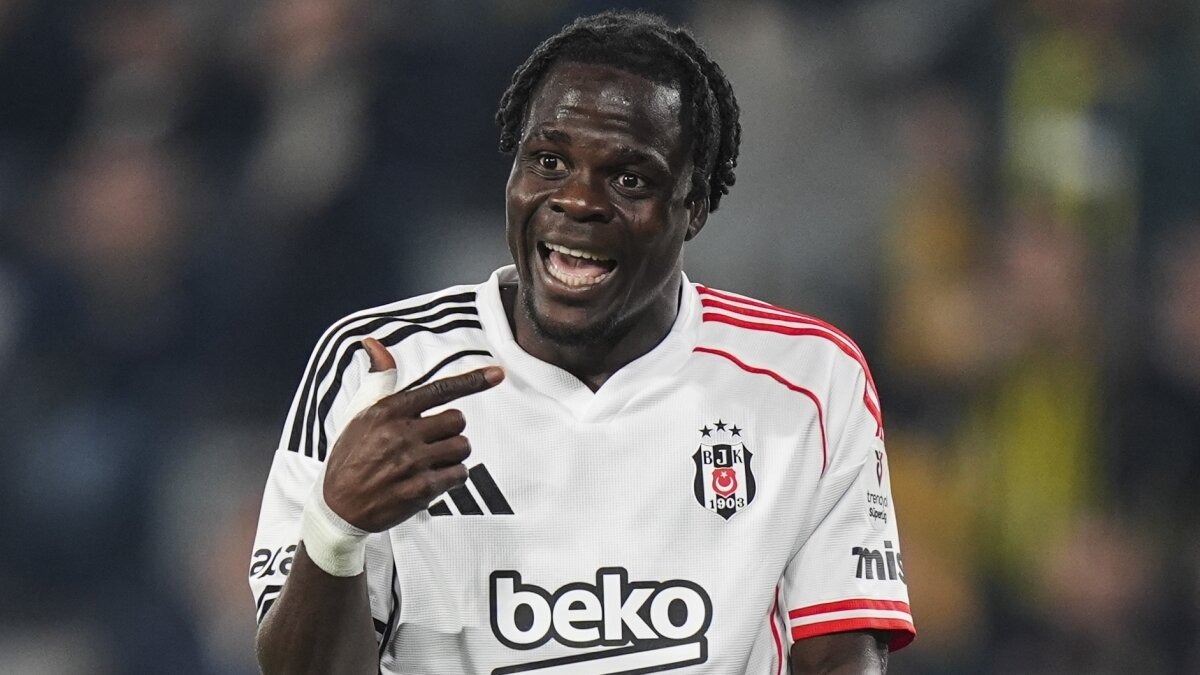 Olaitan'dan derbi sonras� tepki: 'Yapmay�n'