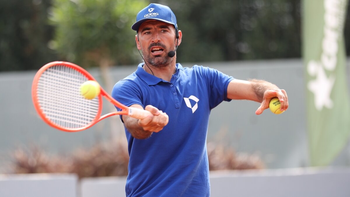 Grand slam �ampiyonu Ivan Dodig, Antalya'da gen�lerle bulu�tu