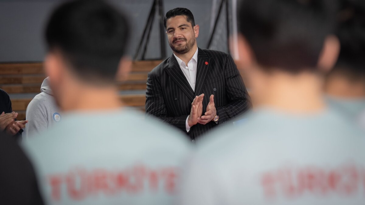 Taha Akg�l'den 'pes etmeyin' vurgusu