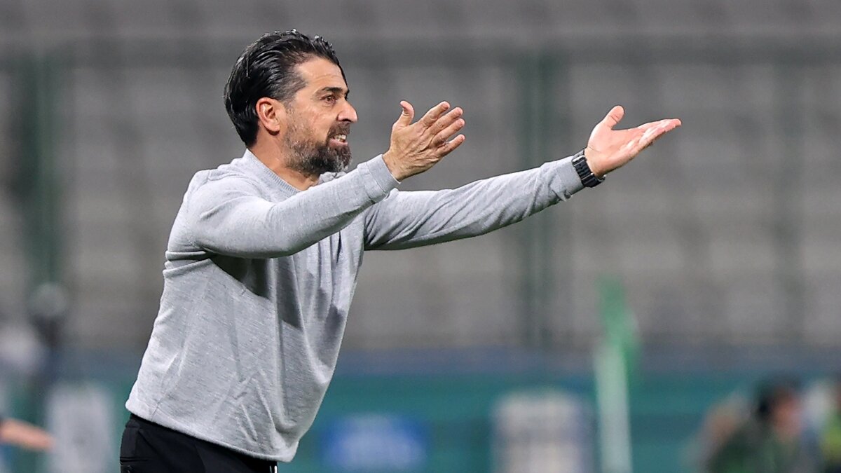 �lhan Palut'tan Galatasaray ve Be�ikta� a��klamas�