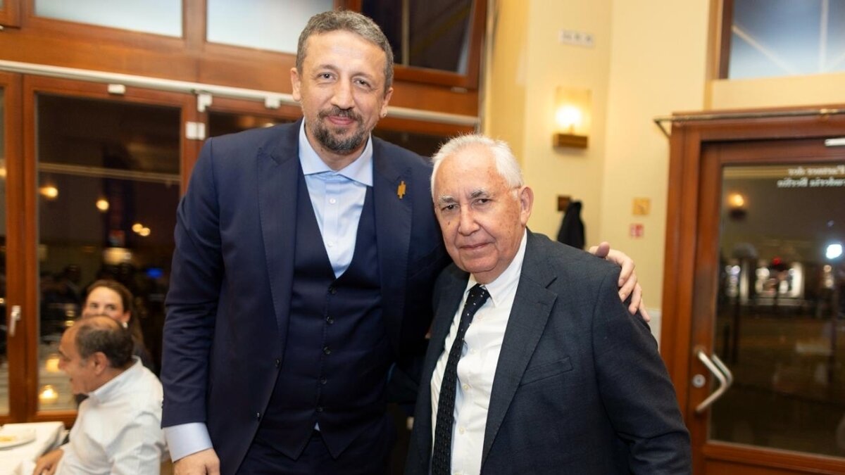 Ayd�n �rs, Hidayet T�rko�lu'nu yaln�z b�rakmad�