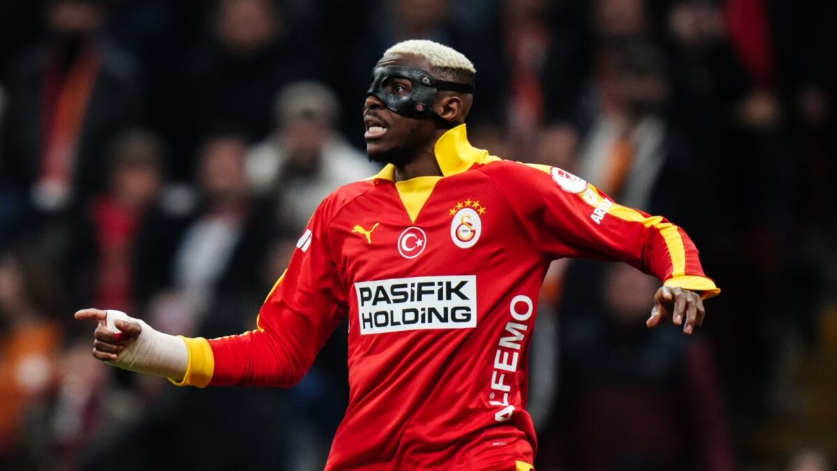 Victor Osimhen, derbide ilk 11'de!