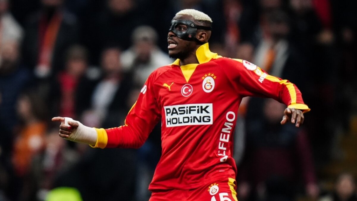 Osimhen'in derbide oynay�p oynayamayaca�� belli oldu!