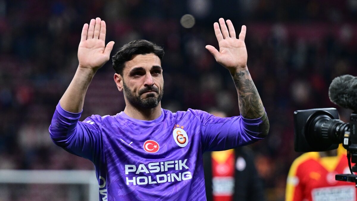 Galatasaray'da G�nay G�ven�'e terapi