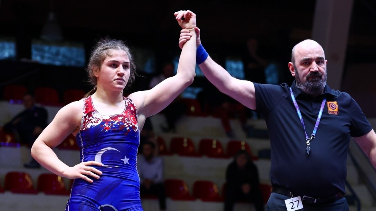 Milli g�re��i Beyza Nur Akku�'tan bronz madalya