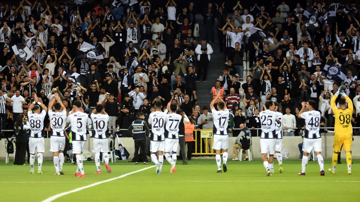 Altay evinde misafir olacak