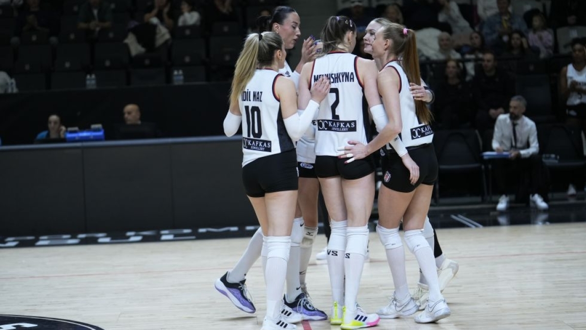 Be�ikta� Kad�n Voleybol Tak�m�n�n konu�u Zerenspor!