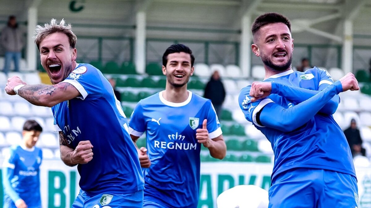 Bodrum FK, play-off i�in sahaya ��k�yor!