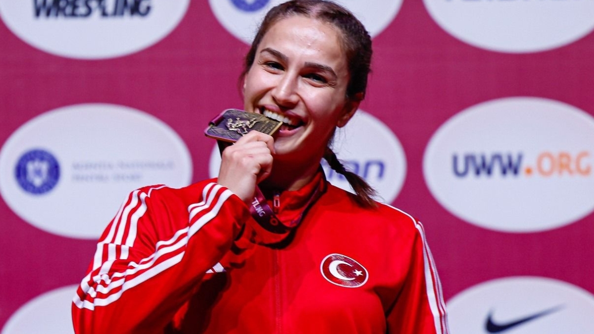 �avu�o�lu'nun hedefi Los Angeles'ta alt�n madalya