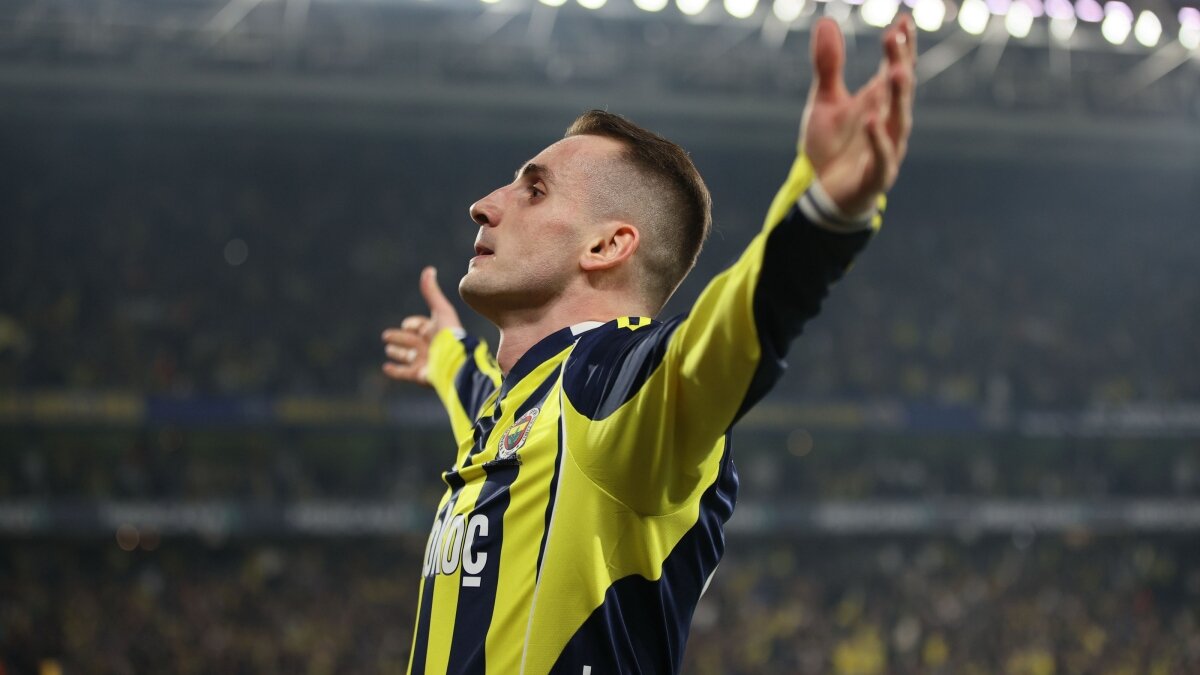 Fenerbah�e'de Kerem Akt�rko�lu karar�!