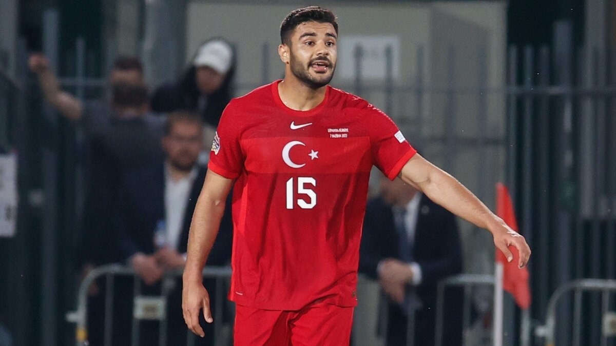 Ozan Kabak 23 ma� sonra ilk 11'de