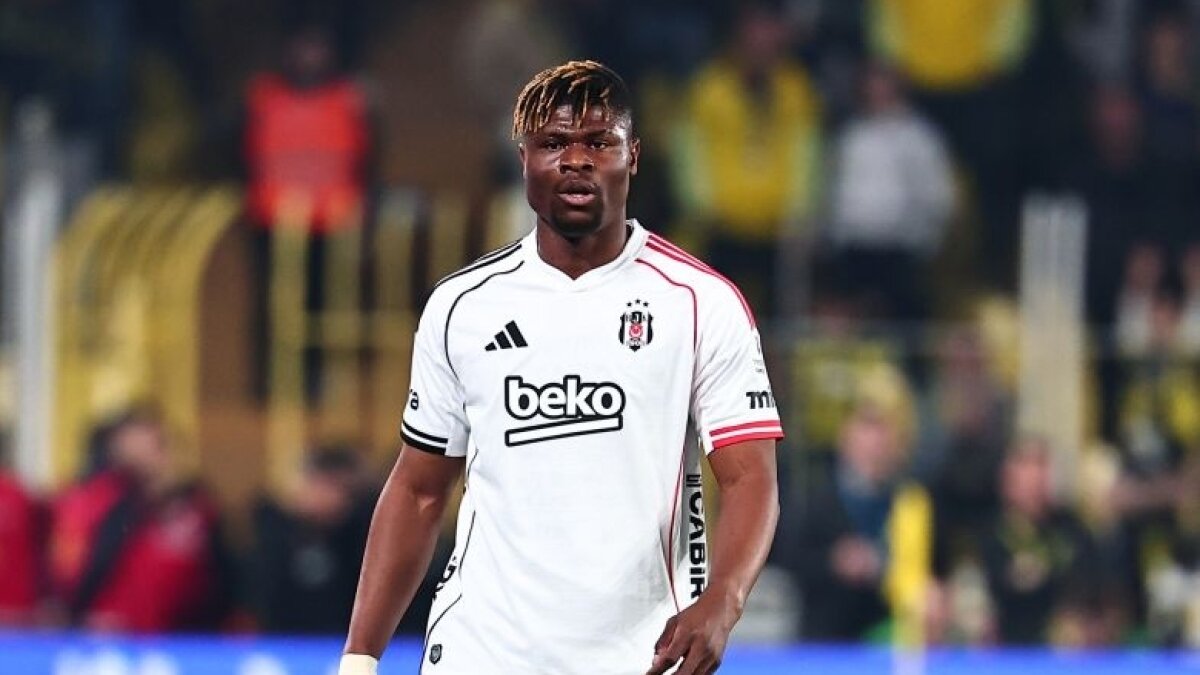 Emmanuel Agbadou, 11'e geri d�n�yor