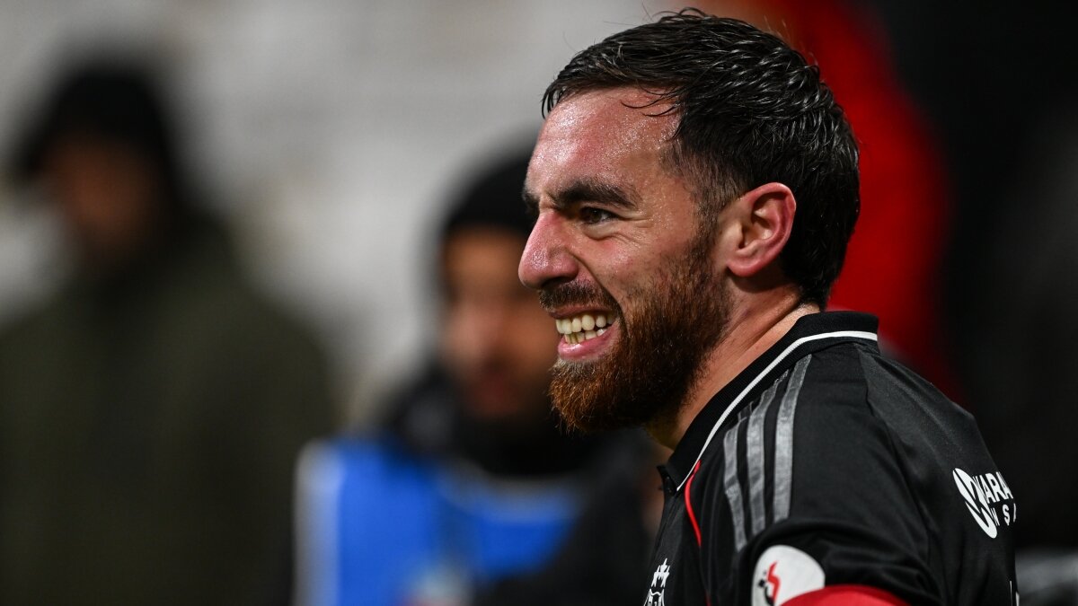 Orkun K�k��, derbide bir ilkin pe�inde!