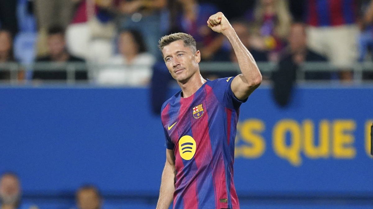 Barcelona'da ayr�l�k g�ndemde: Fenerbah�e pusuda