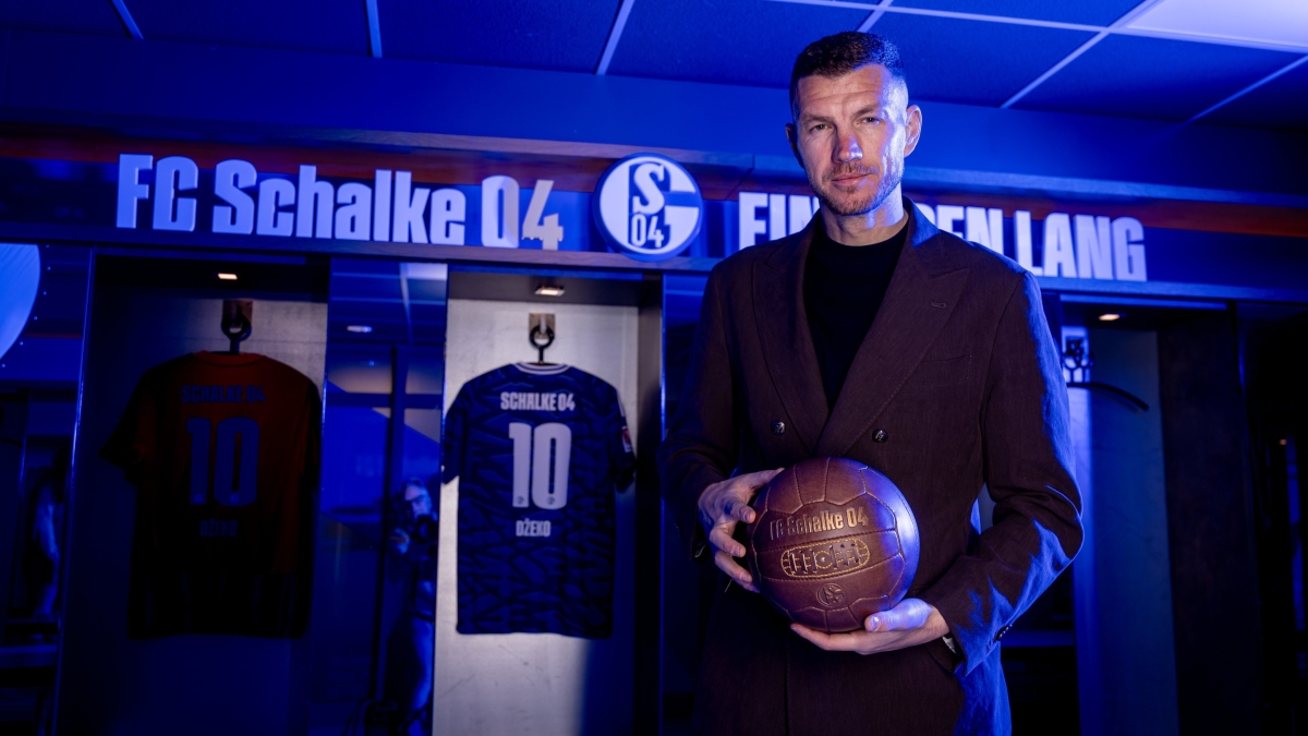 Schalke'de Edin Dzeko'ya b�y�k �vg�!