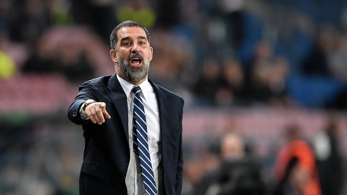 Arda Turan, G�ztepe camias�na te�ekk�r etti!