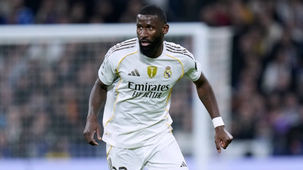 Fenerbah�e'de 3 y�ld�z stoper aday�!