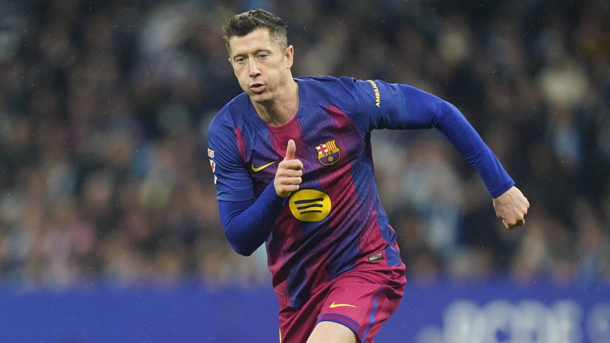 Barcelona'da Lewandowski belirsizli�i!