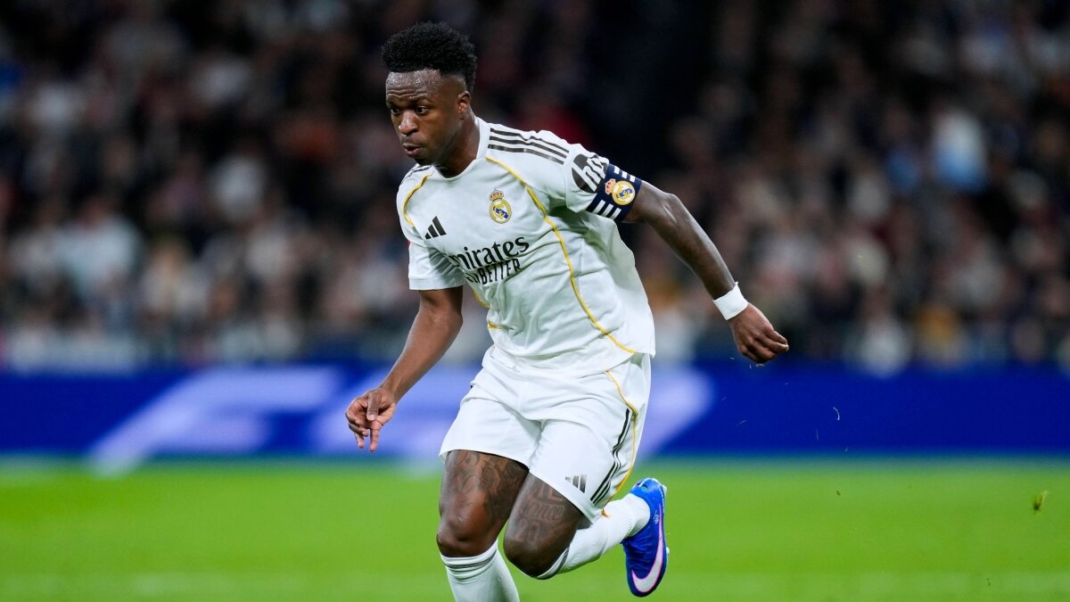 Eden Hazard: 'Vinicius 30 ya��nda futbolu b�rakabilir!'