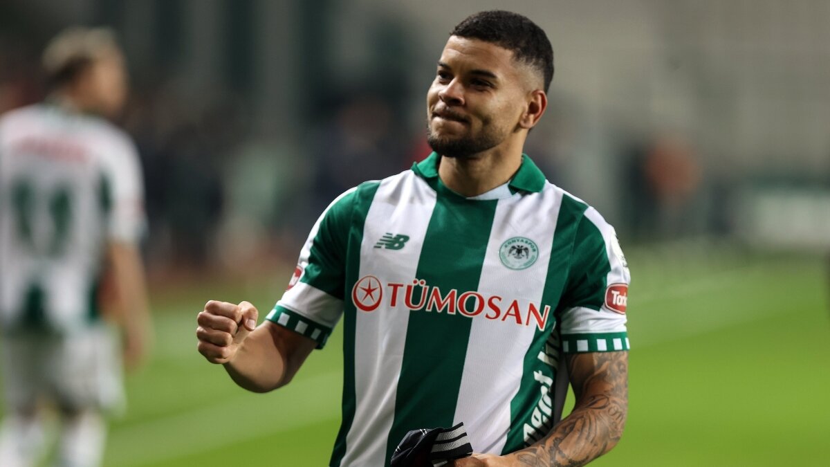 Konyaspor'da s�rpriz ayr�l�k: Pedrinho